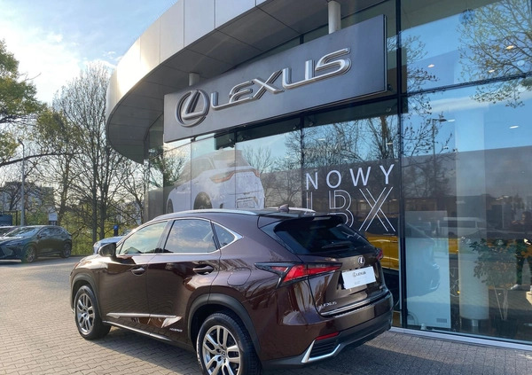 Lexus NX cena 142999 przebieg: 82943, rok produkcji 2017 z Siemianowice Śląskie małe 379